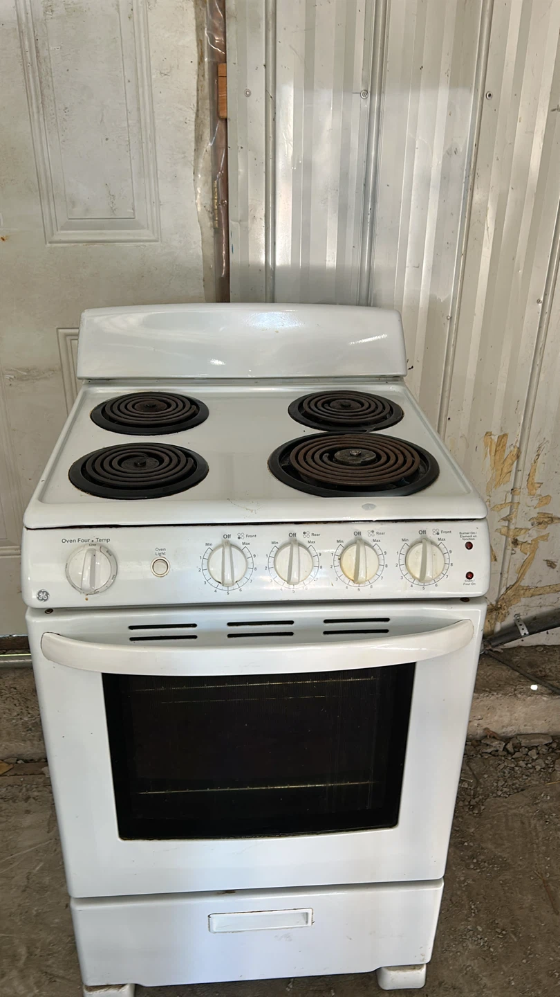 White stove 24 inch - photo 4