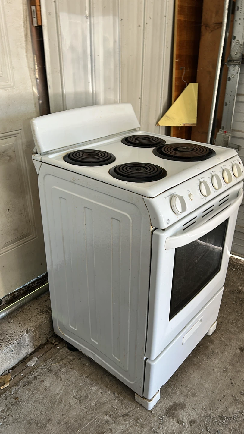 White stove 24 inch - photo 5