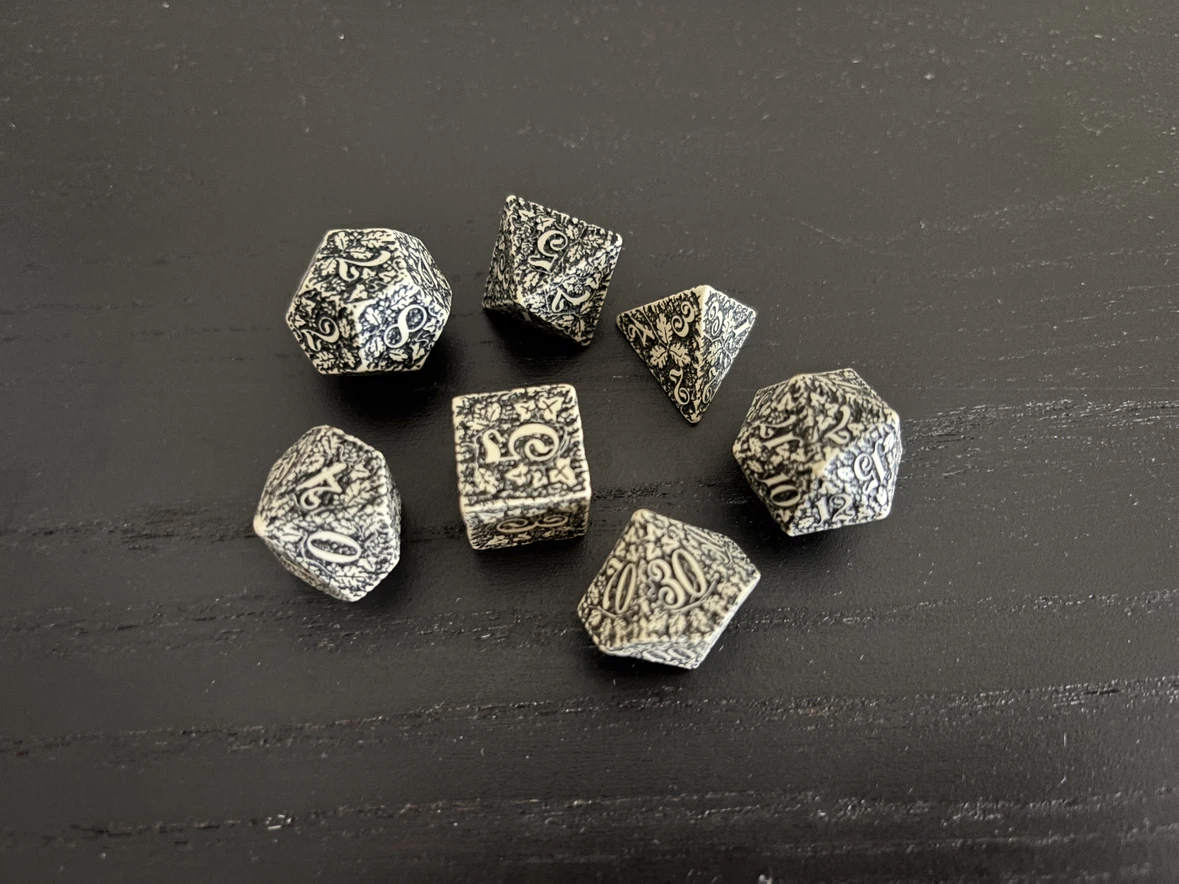 Fantasy Dice Set - Vine/Floral Pattern