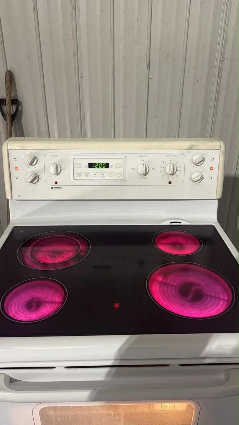 White stove  30 inch - photo 2