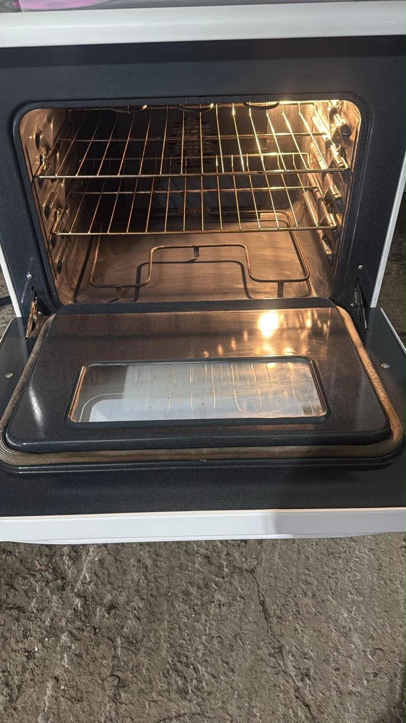 White stove  30 inch - photo 3