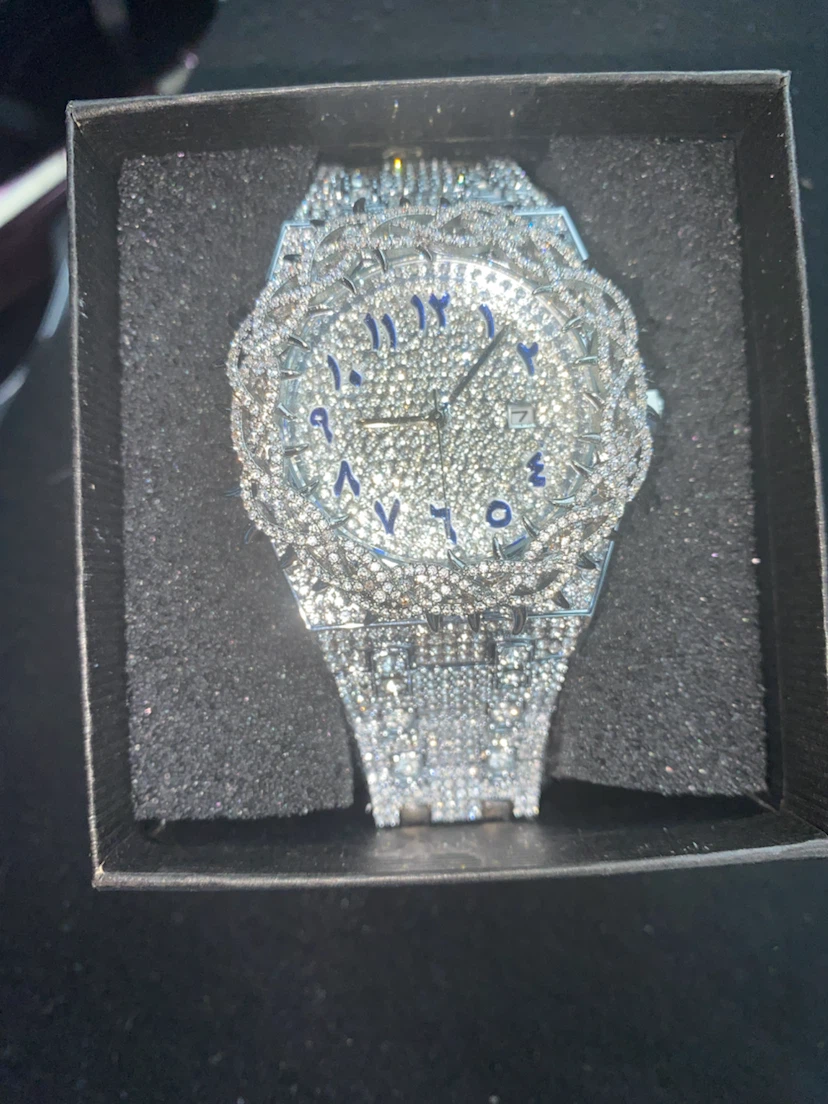 Crystal encrusted watch - photo 3