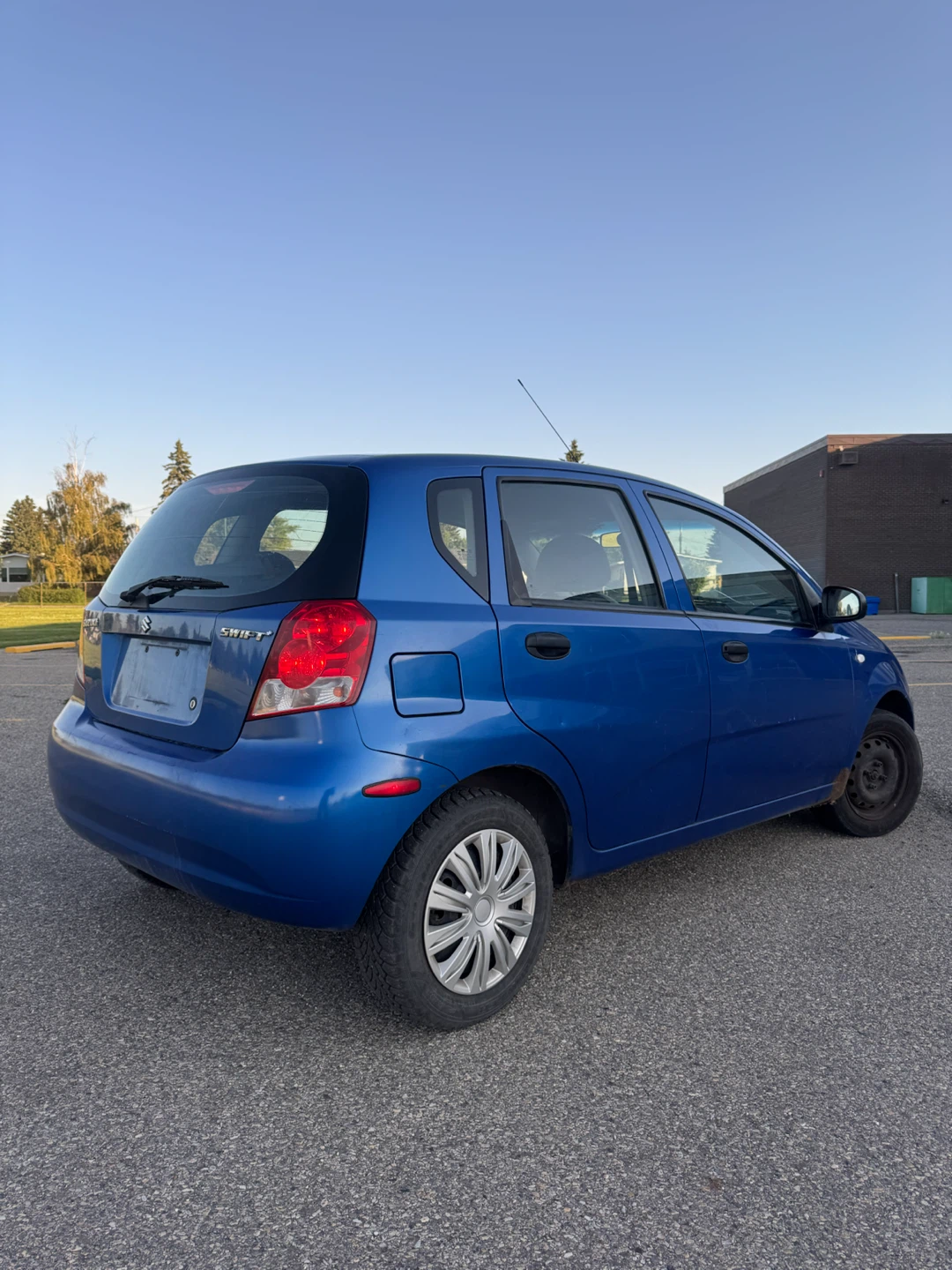 2008 Blue Suzuki Swift Hatchback - photo 3