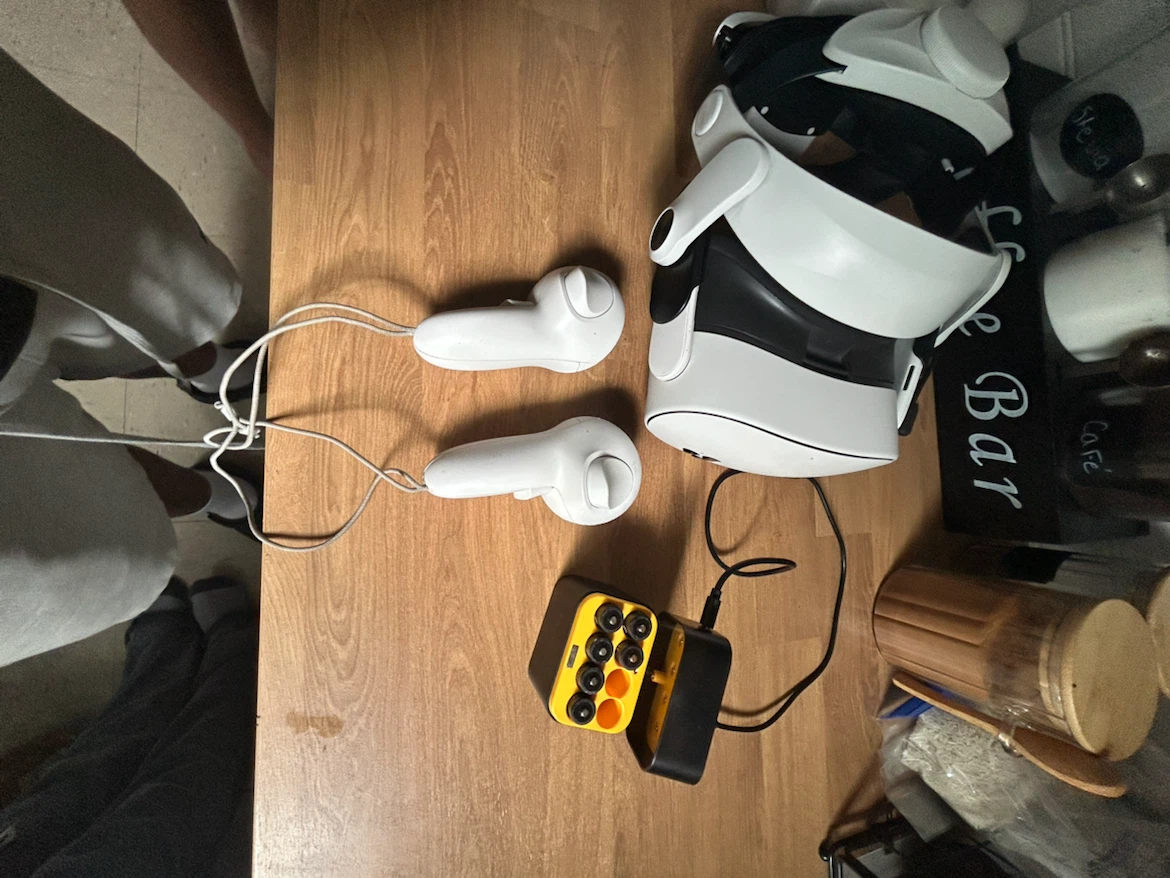 Meta Quest 3 VR Headset - photo 5