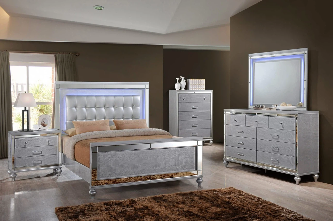 Silver Tufted LED Bedroom Set with Mirrored Accents