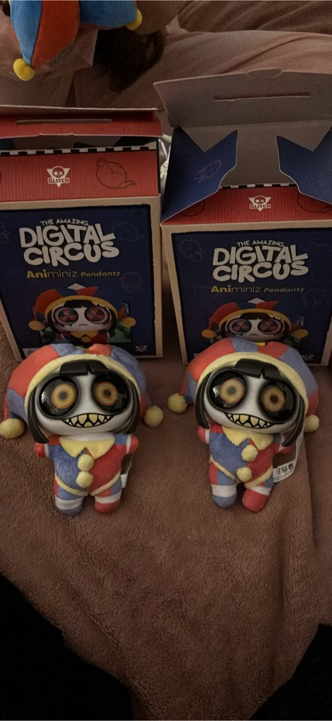 Pomni pendant Digital Circus