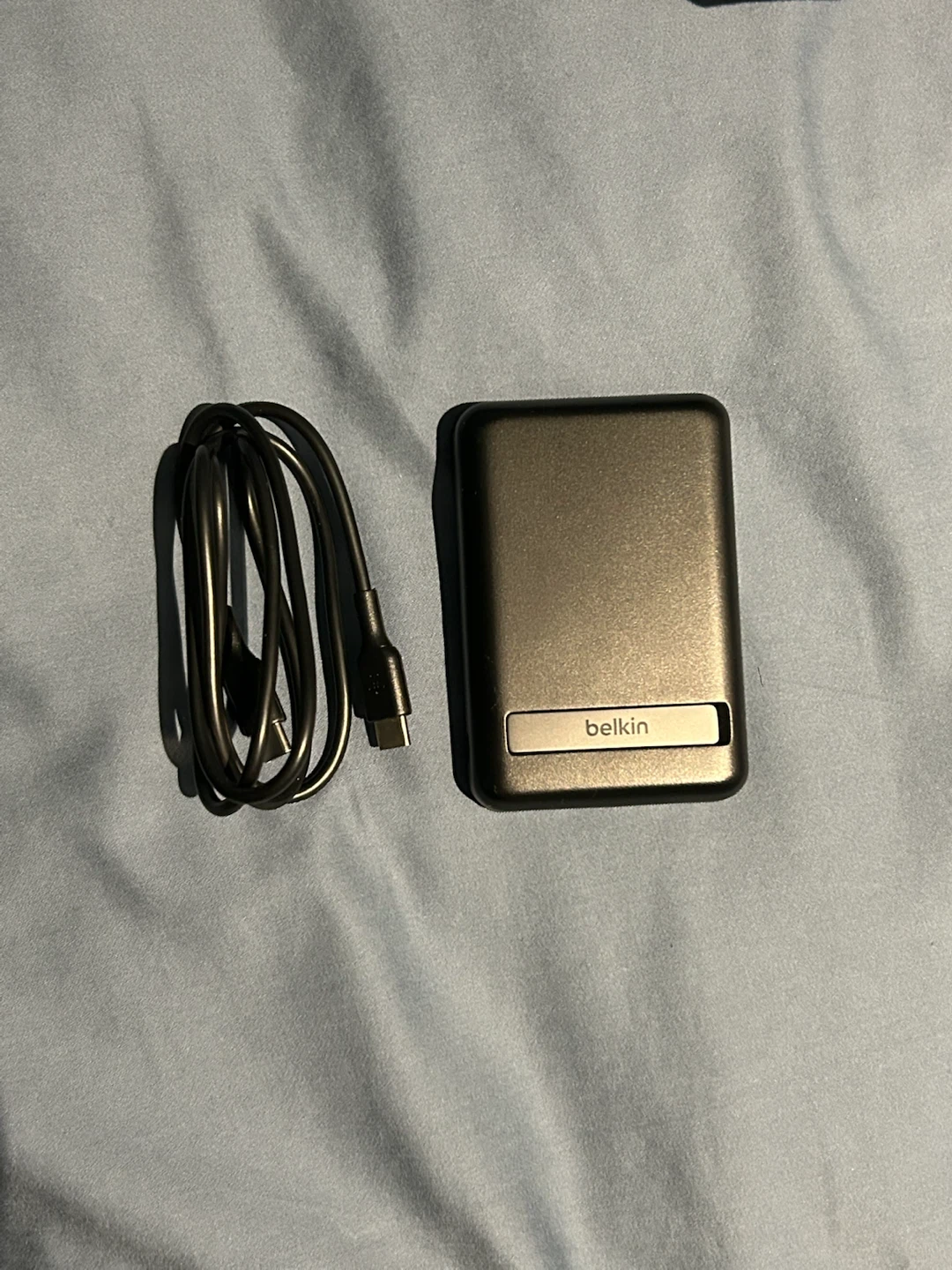 Belkin 5000Mah magsafe portable charger