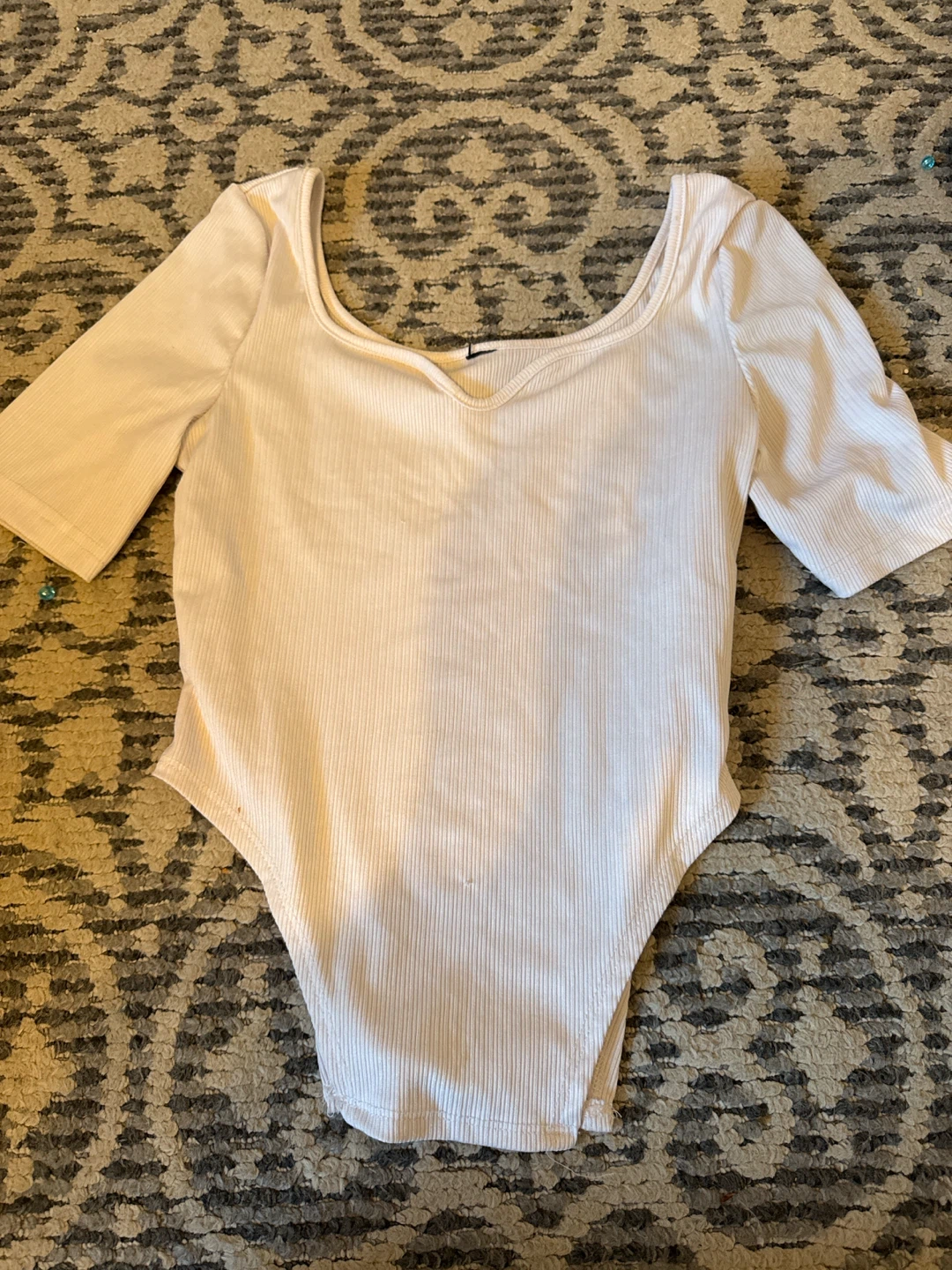 White Ribbed Bodysuit size small - photo 4