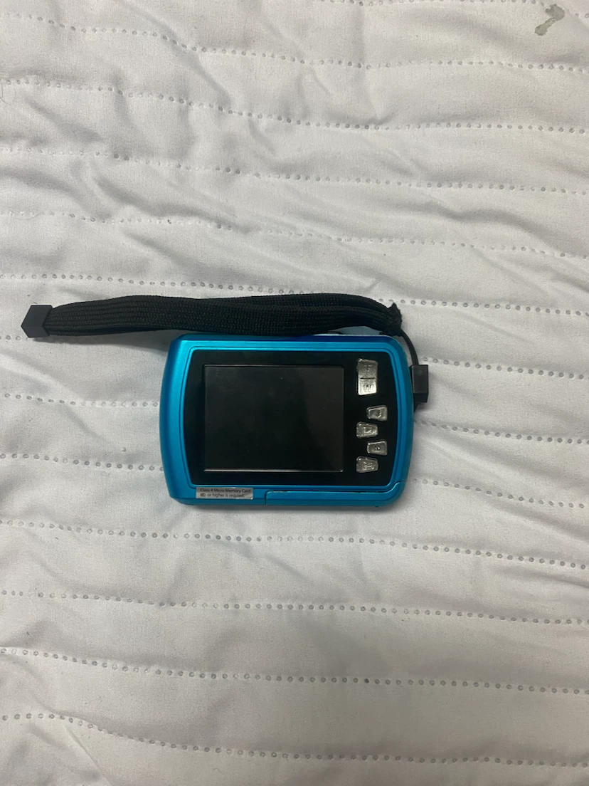 Polaroid IS048 Digital Camera - Blue (comes with case)