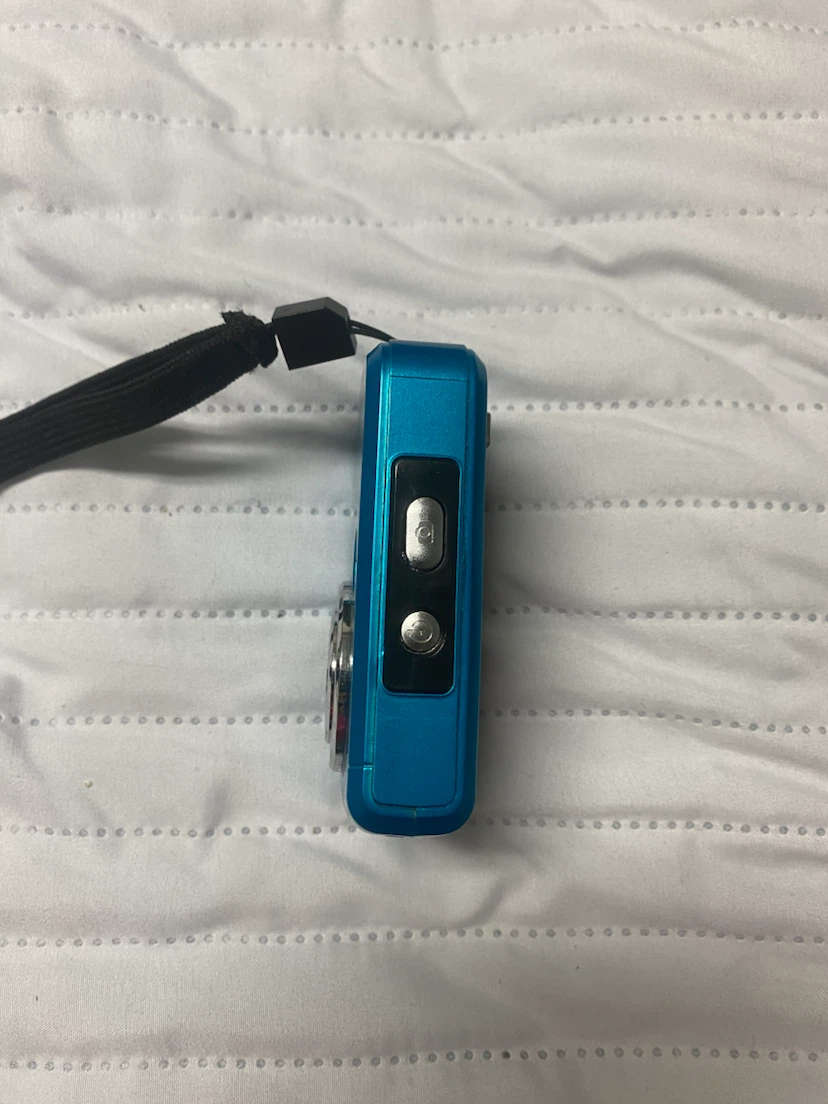 Polaroid IS048 Digital Camera - Blue (comes with case) - photo 5