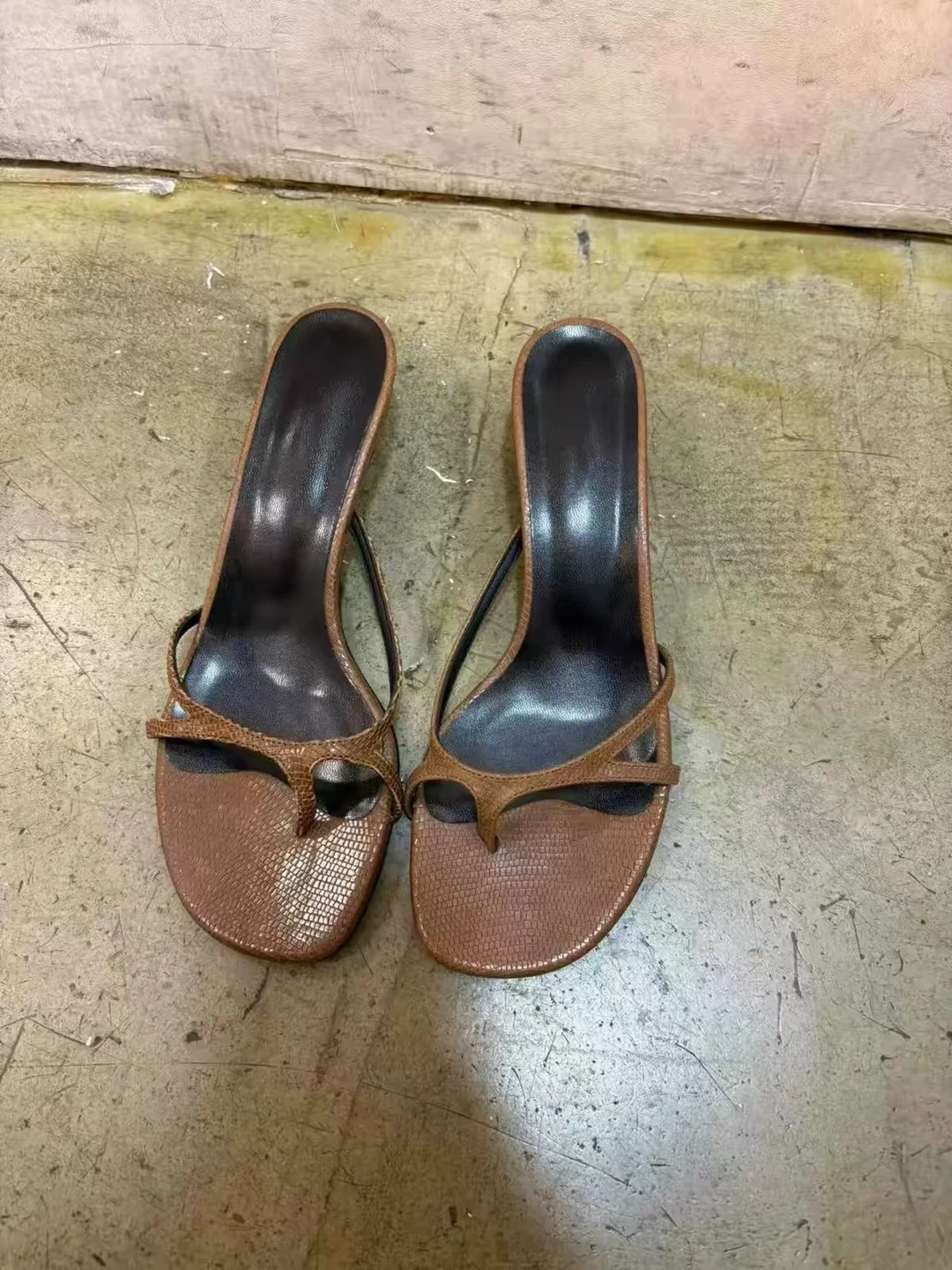 Kitten heel