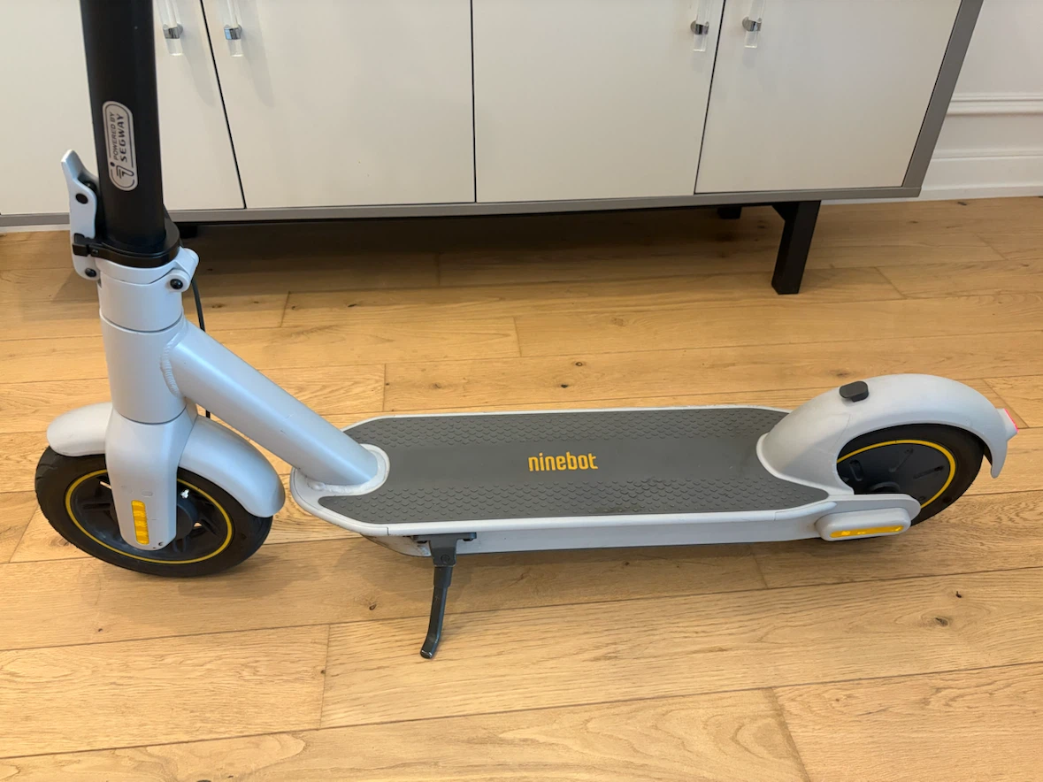 Segway Ninebot G30LP Electric Scooter – Only 826 km - photo 3