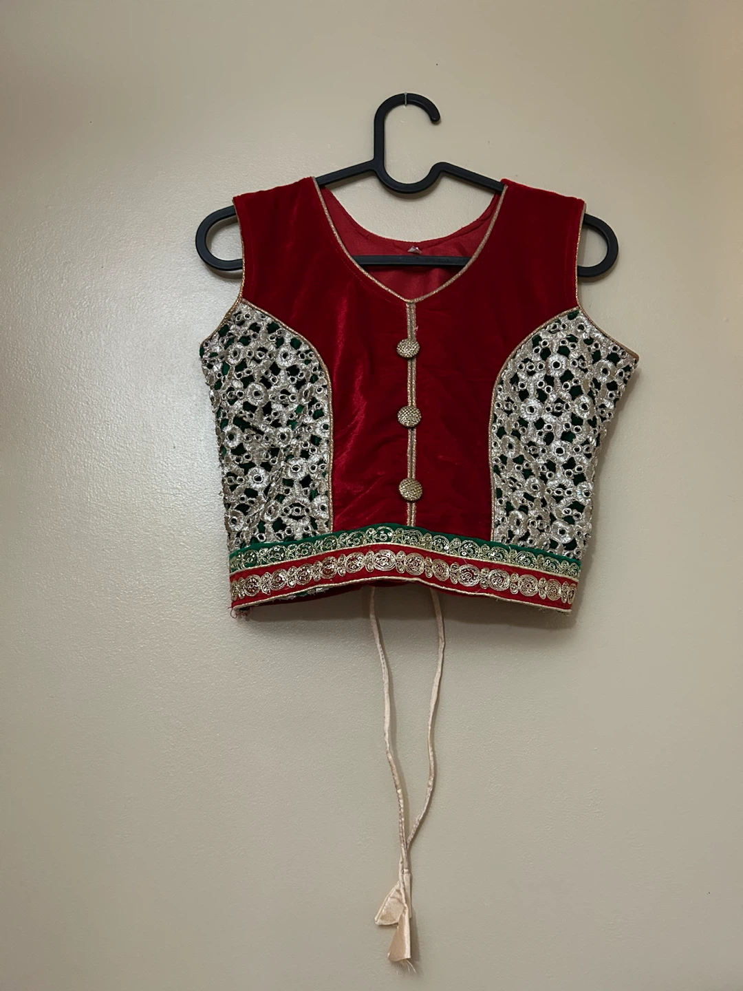 Kids Gold, Red & Green Traditional Indian Lehenga Set Size 32 - photo 5