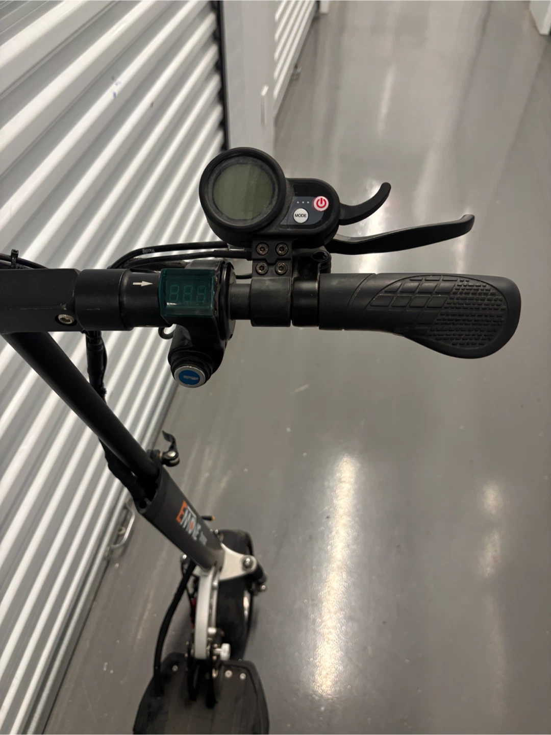 EMOVE Cruiser Electric Scooter - photo 3