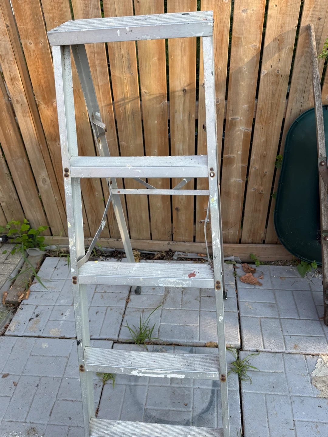 Aluminum Step Ladder - photo 3