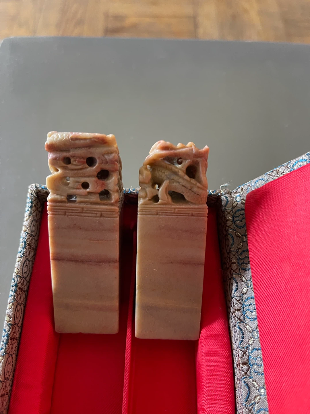 Vintage Set of 2 Carved Stone Seals with Box - photo 5