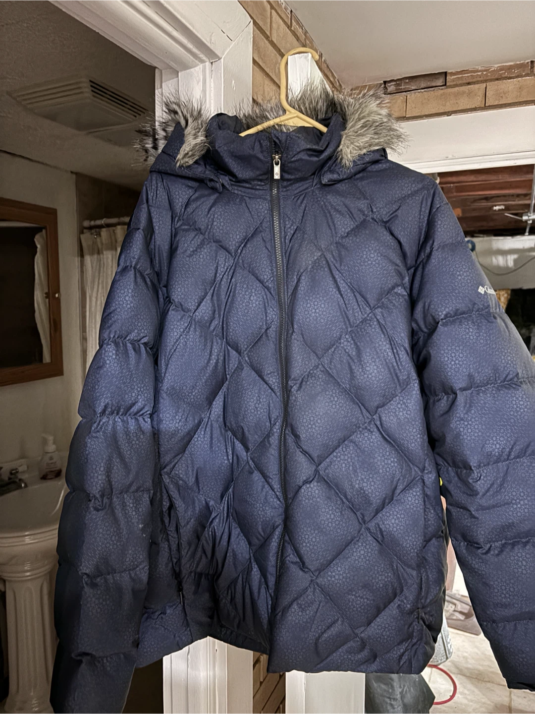Columbia Puffer Jacket with Faux Fur Hood - photo 2