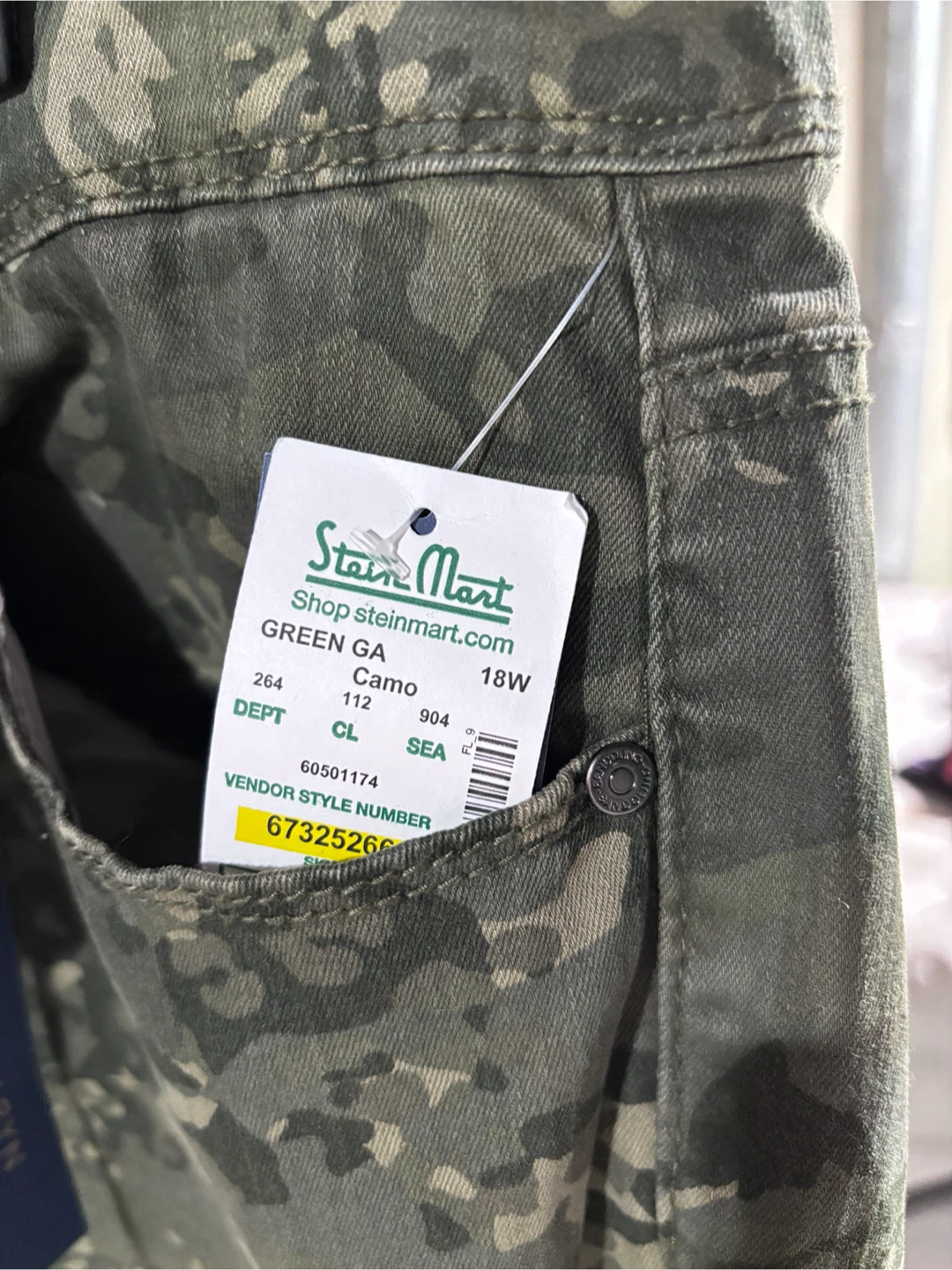 Bandolino Women's Camo Stretch Pants - photo 2