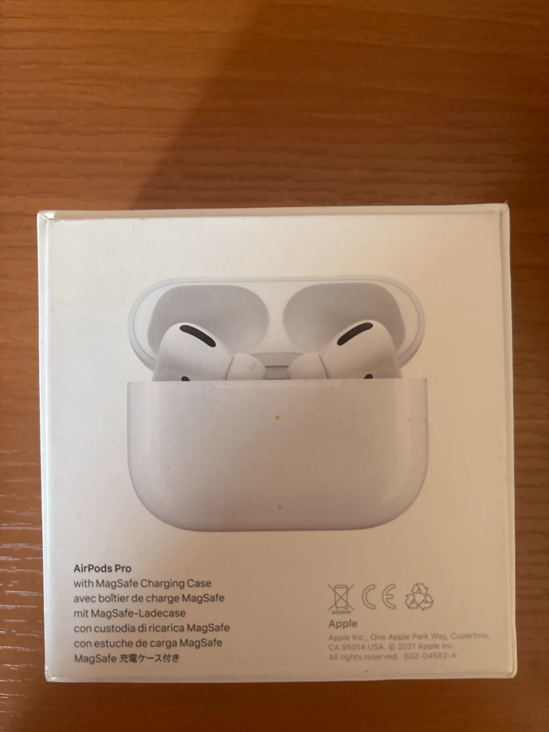 Apple AirPods Pro - photo 2