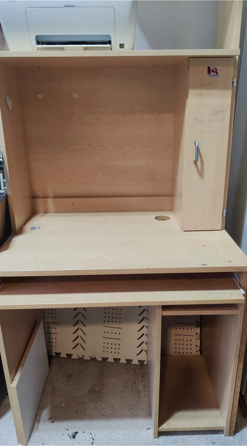 Light Wood Computer Desk with Hutch - photo 2