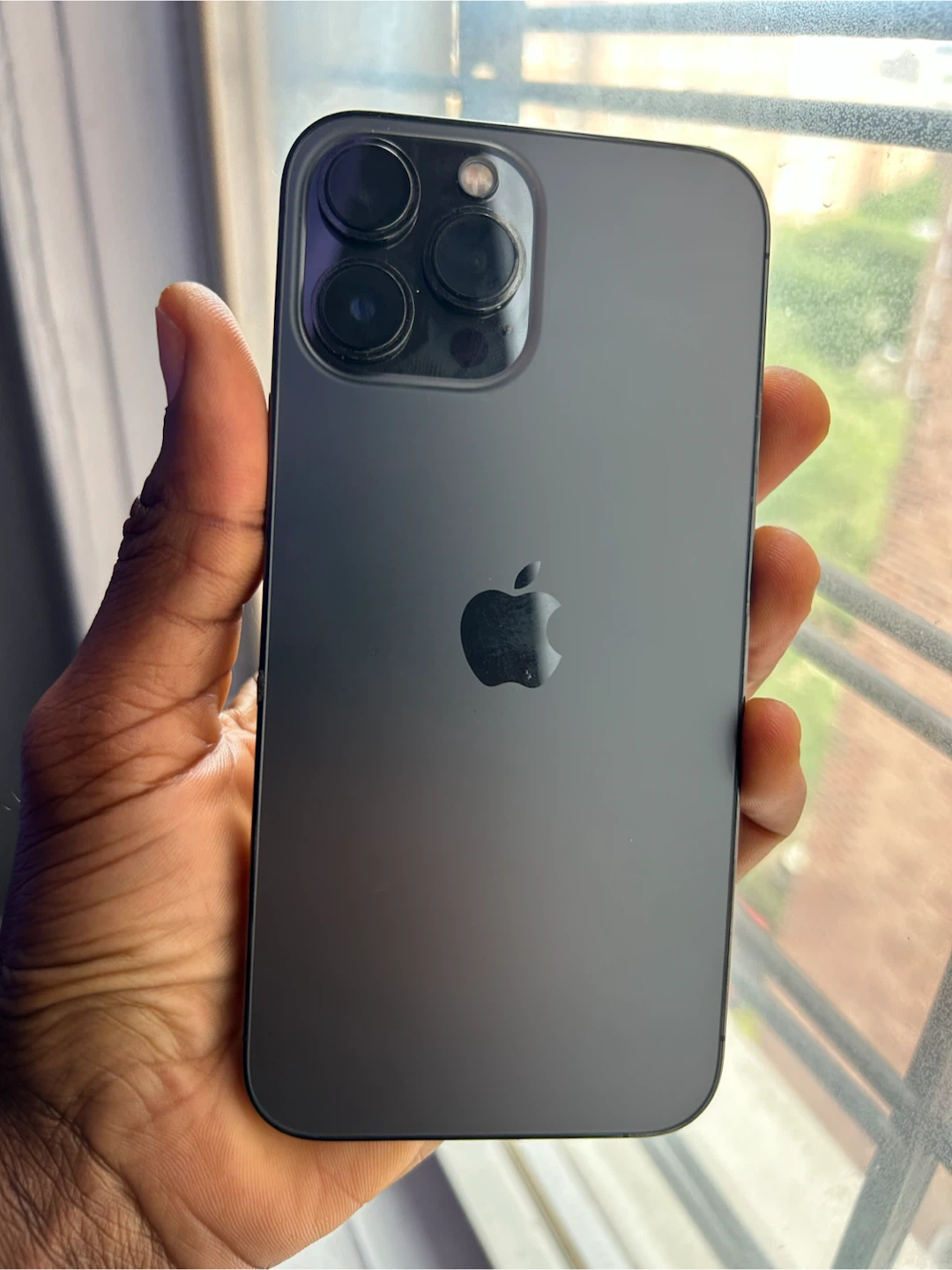 Apple iPhone 13 Pro Max - photo 2