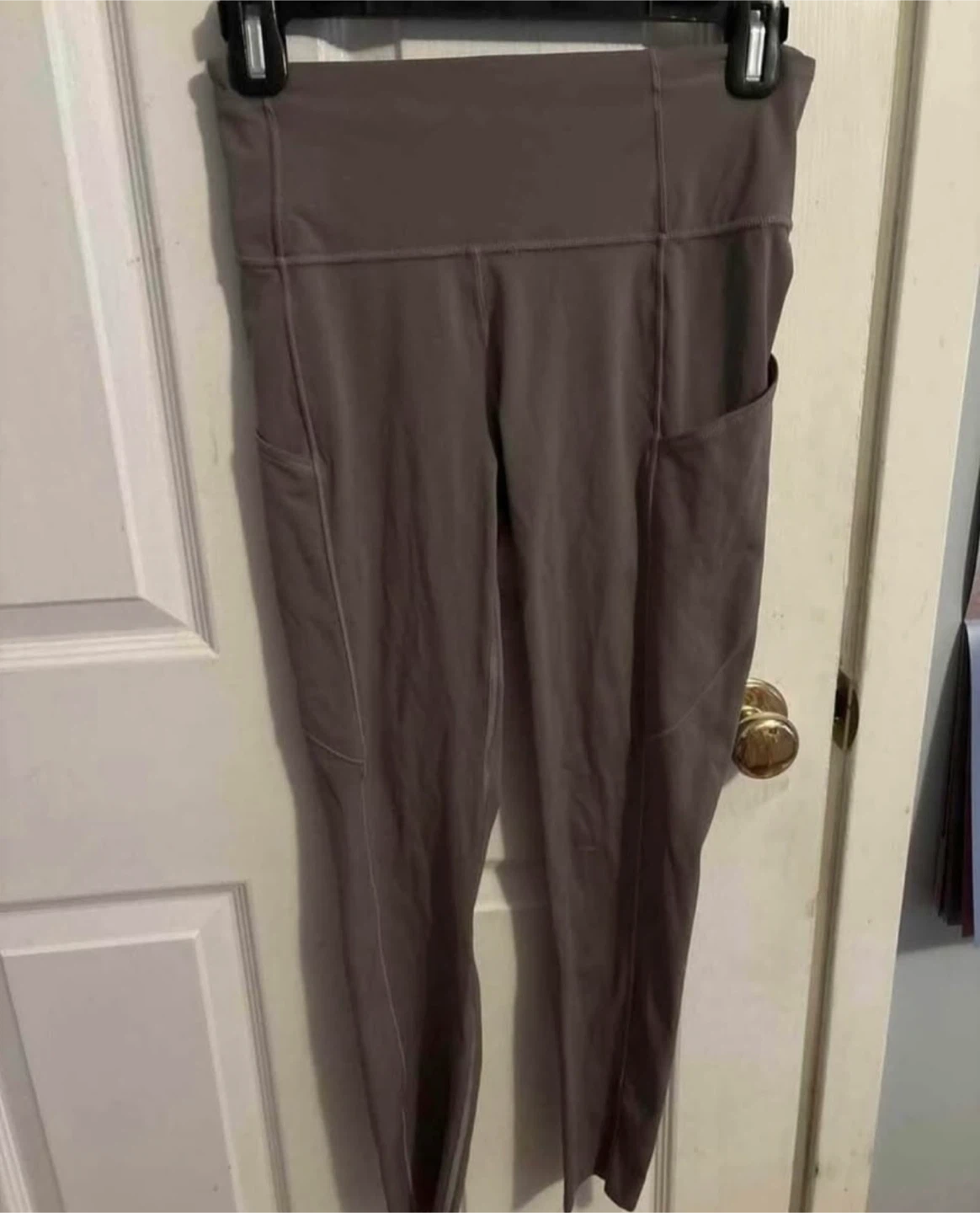 Lululemon nomad pocket leggings size 6 tight 25