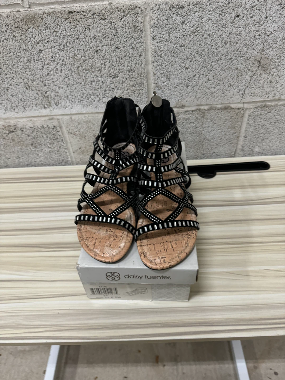 Daisy fuentes Women's Shoes size 6.5  6$ cash - photo 4