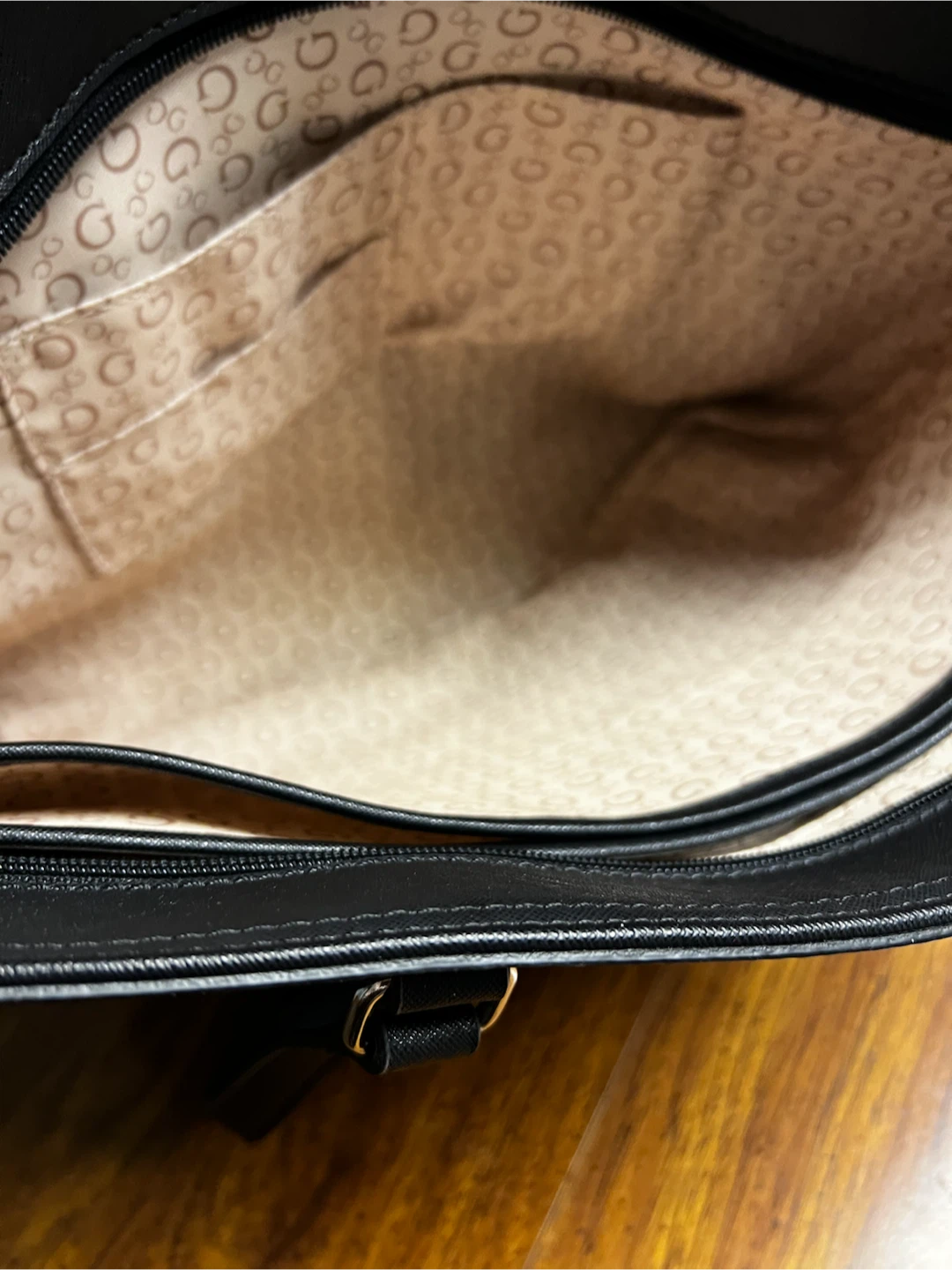 Black Guess Tote Bag - photo 3