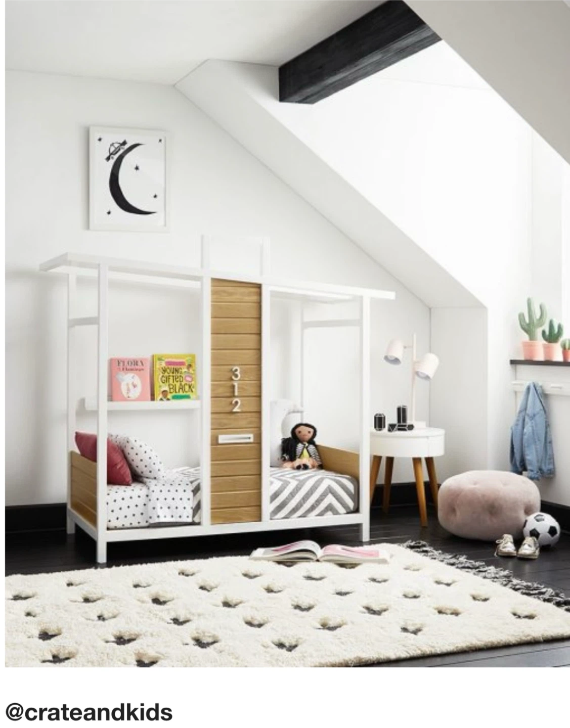 Crate & Barrel Tiny House Toddler bed - photo 4