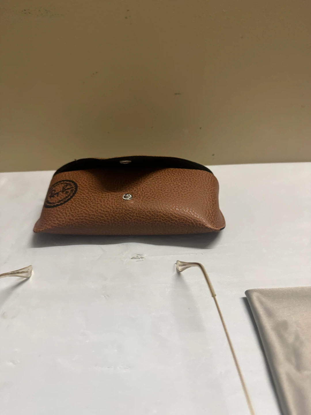 Ray-Ban Aviator Sunglasses with Case and Cloth - photo 4