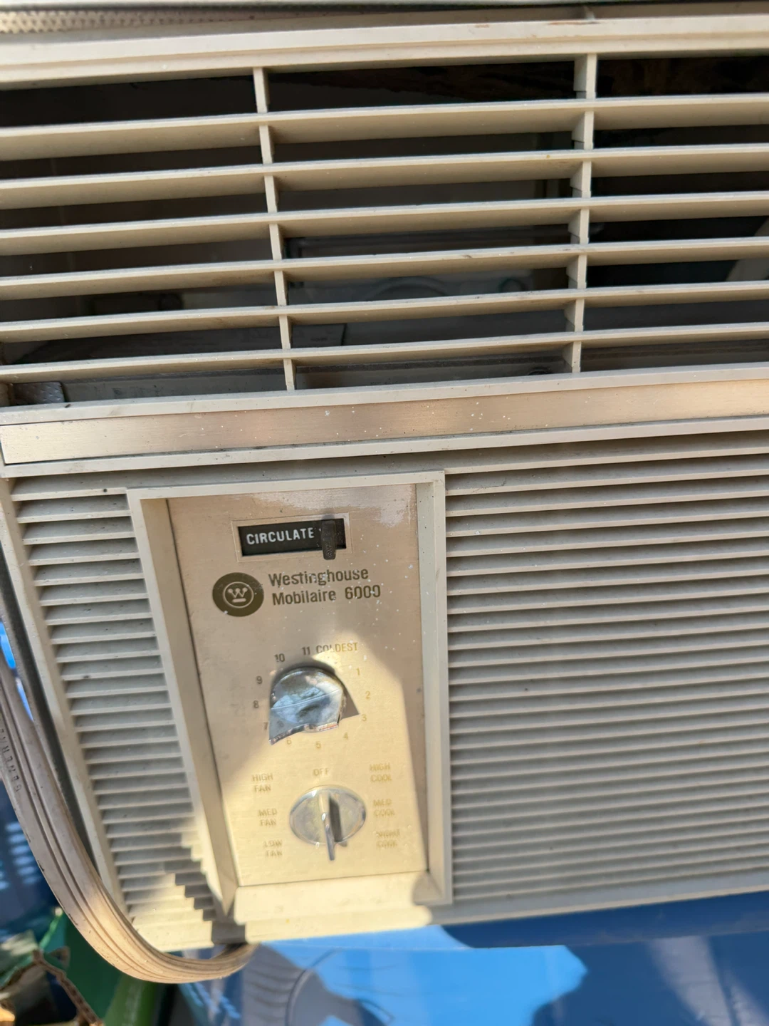 Westinghouse Mobil-Aire 6000 Window Air Conditioner - photo 2