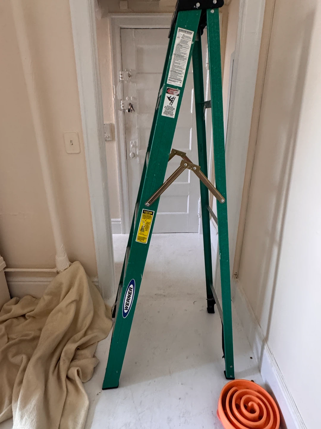 Werner 6' Fiberglass Ladder