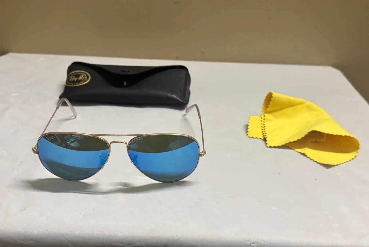 Ray-Ban Aviator Sunglasses with Blue Mirror Lenses - photo 2