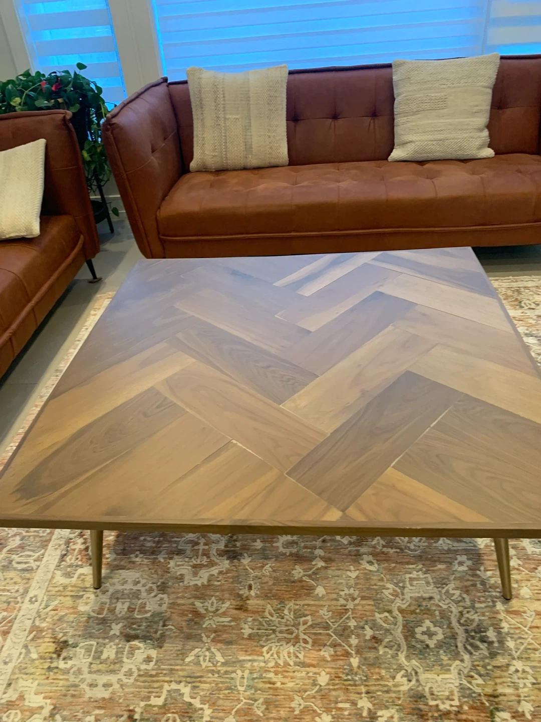 Wood Coffee Table with Herringbone Top - photo 4