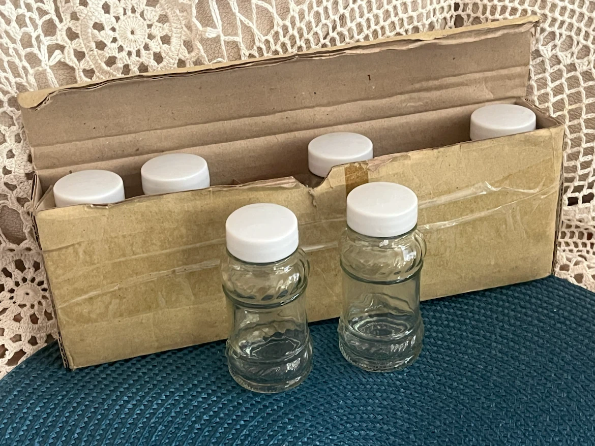 Set of 6 Glass Spice Jars with White Lids