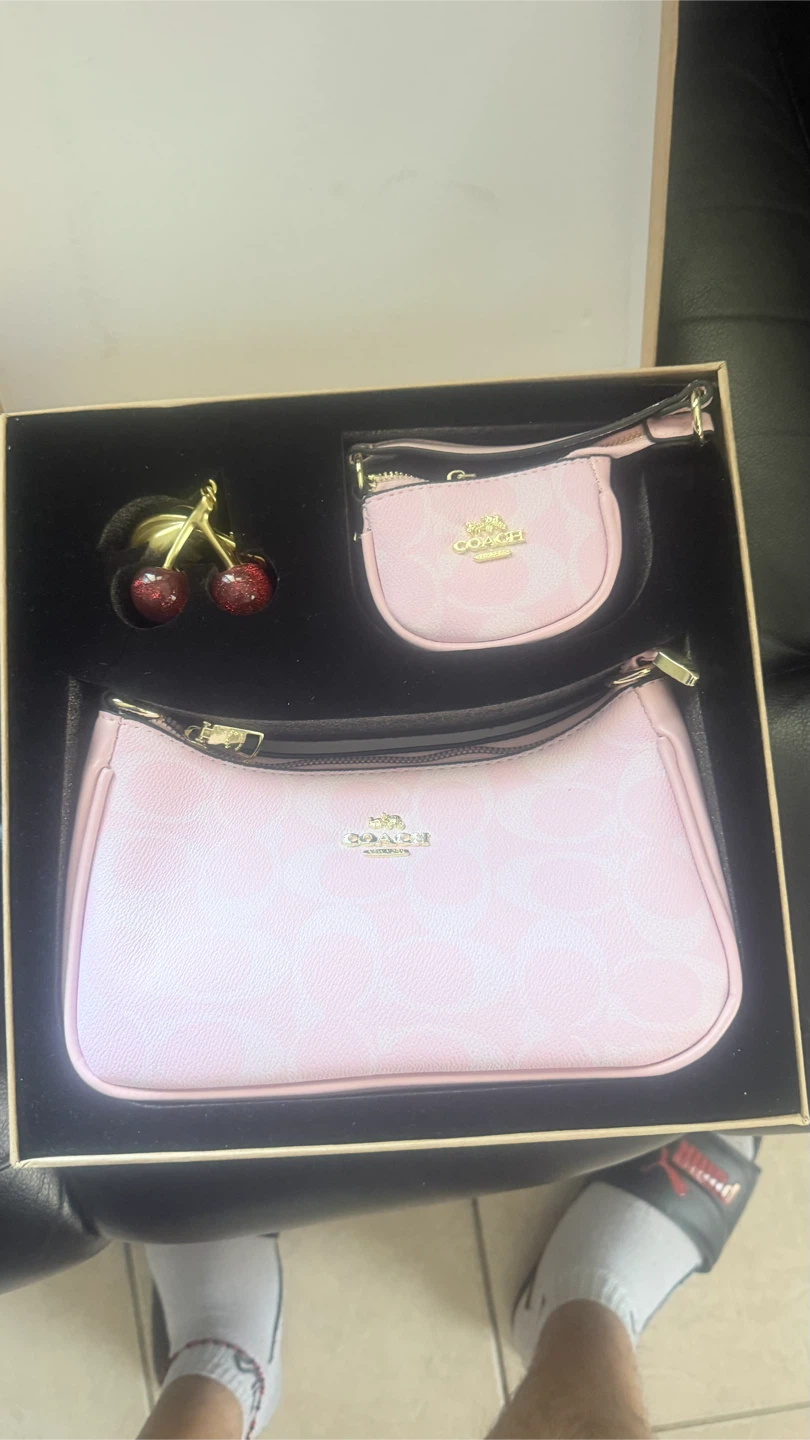 Coach Wristlet, Coin Pouch, and Card Holder Set - photo 4