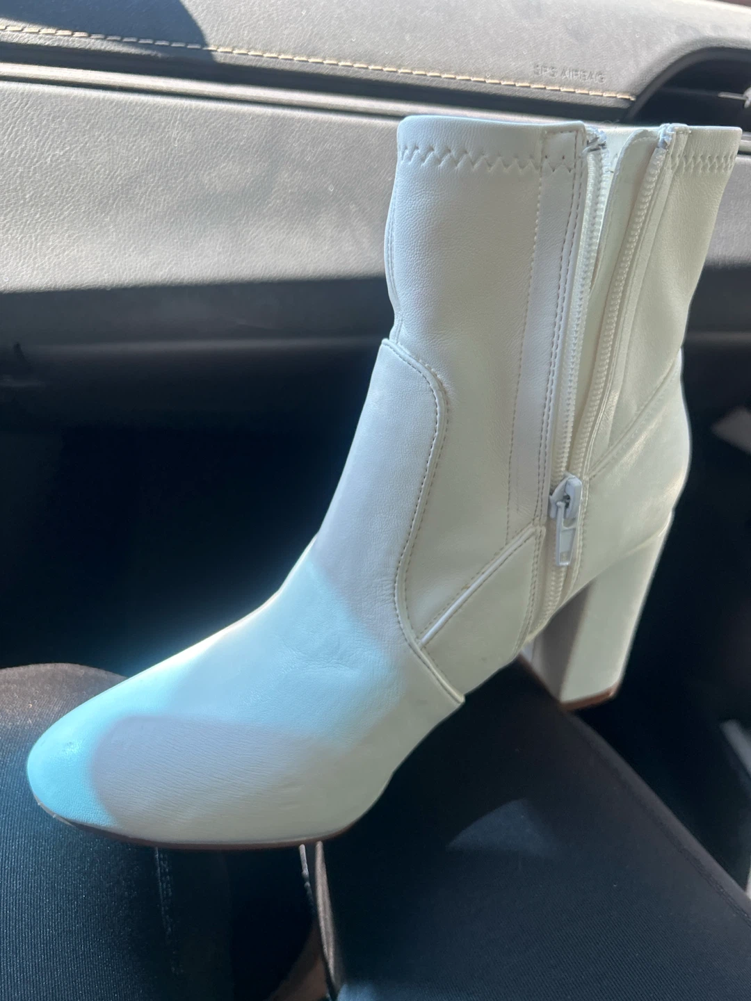 Steve Madden White Ankle Boots - photo 3