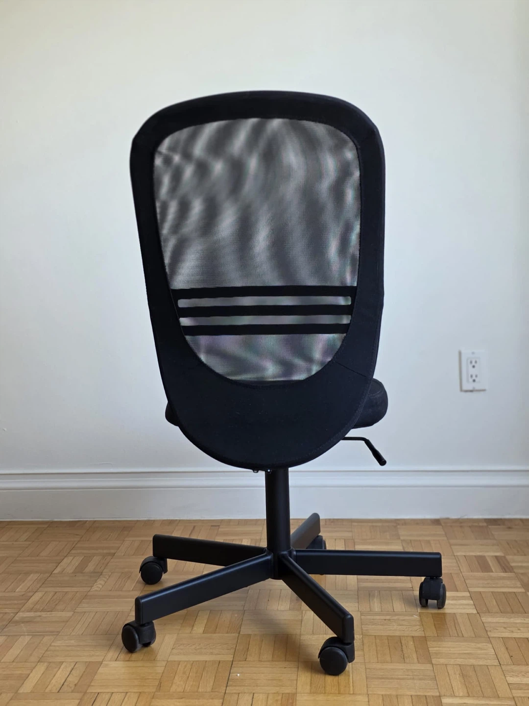 Black Mesh Back Office Chair - photo 2