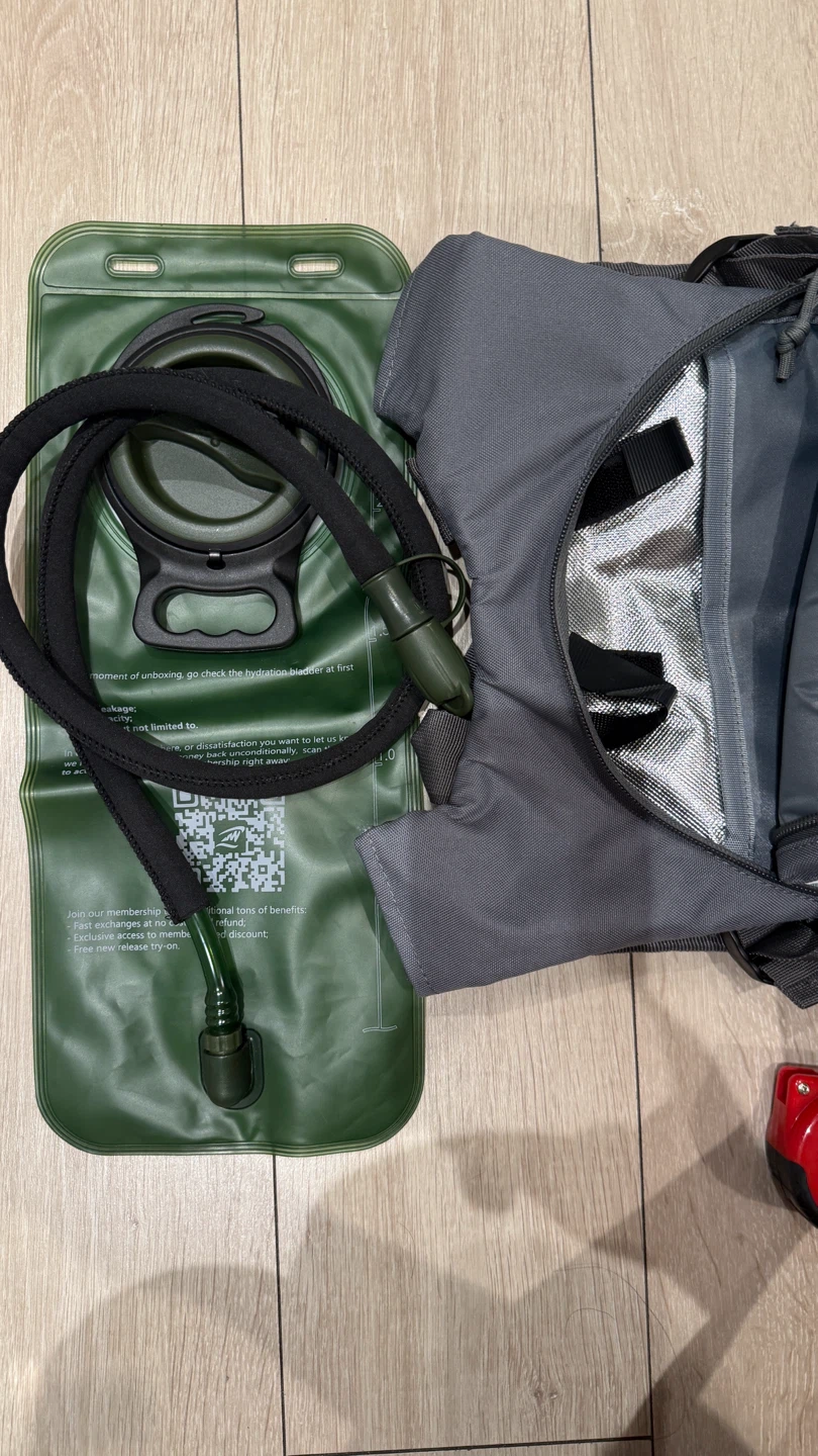 Hydration Backpack with Bladder - photo 3