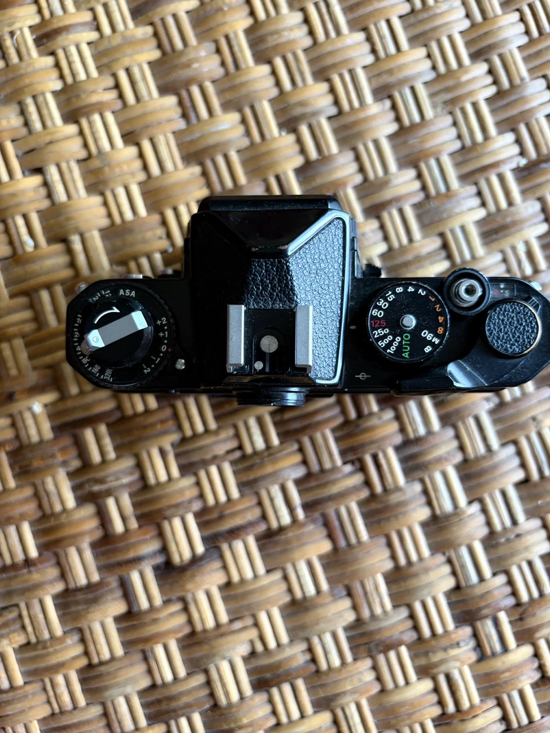 Nikon FE - 35mm Camera - photo 3