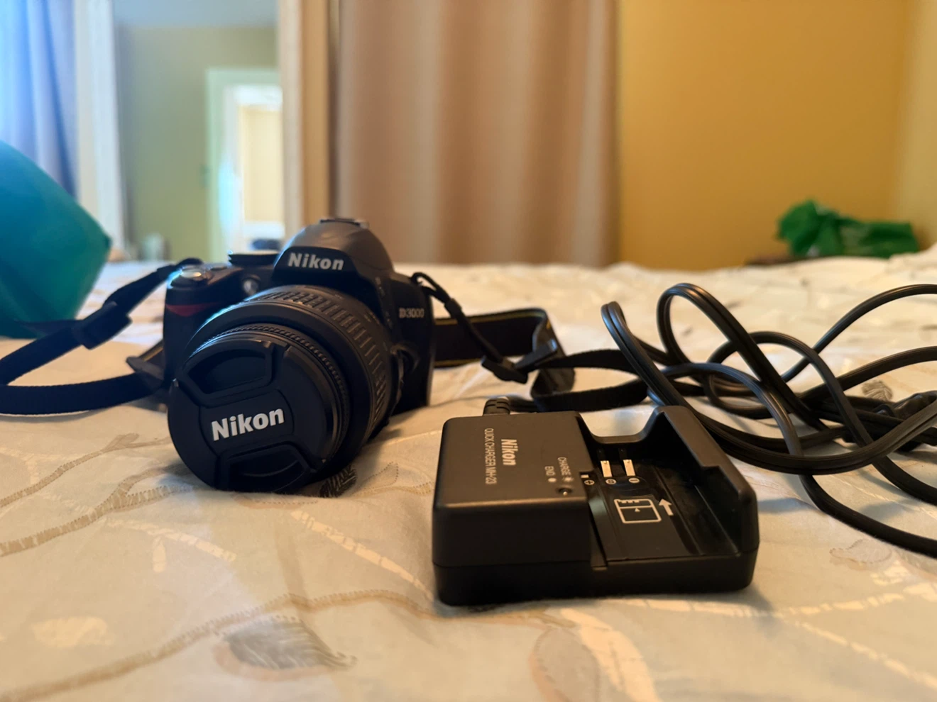 NIKON CAMERA