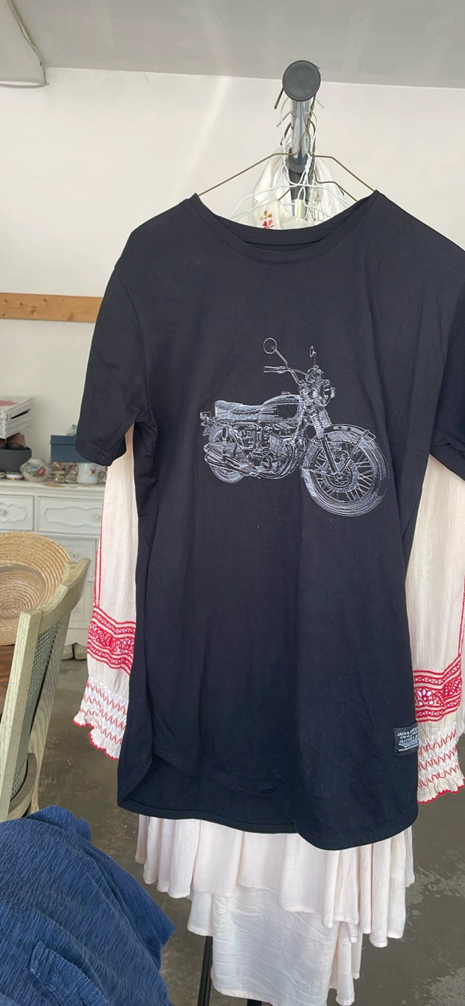 Designer clothing starting $20 each item - photo 3