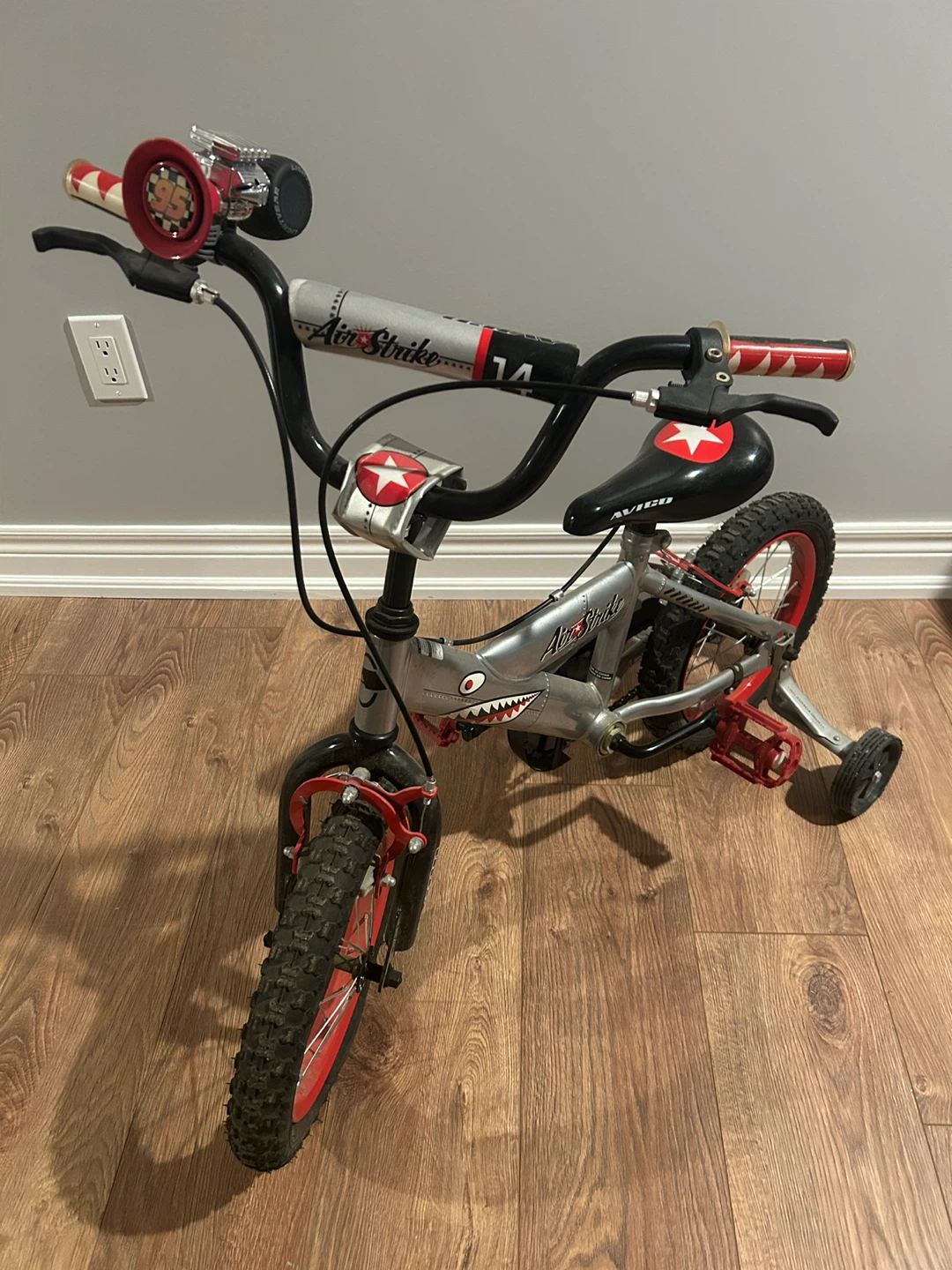 Avigo Air Strike 14" Kids Bike