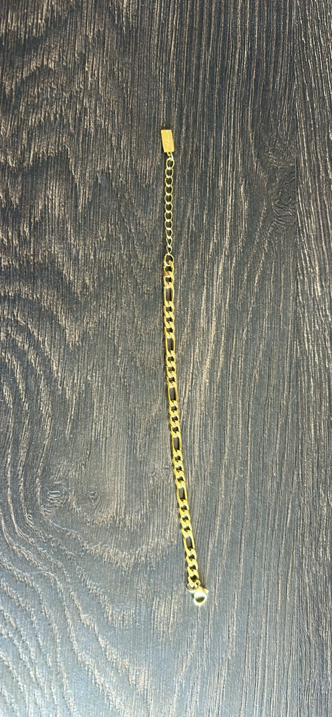 Gold-tone Figaro Chain Bracelet - photo 3