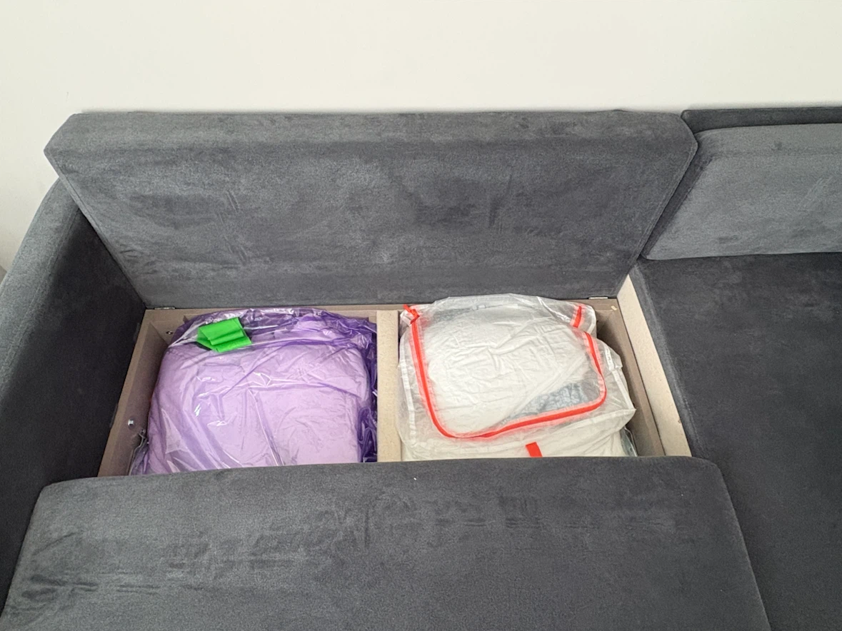 3-Seat Sofa Bed with Storage – Excellent Condition - photo 5