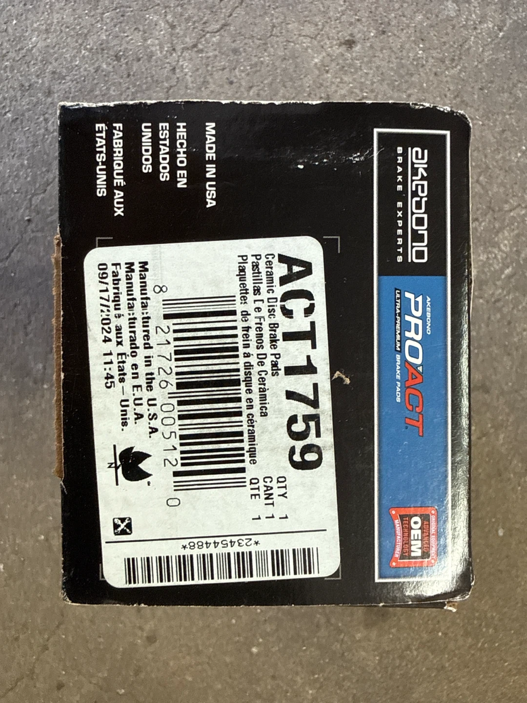 Akebono ACT1759 ProACT Ceramic Disc Brake Pads - photo 2
