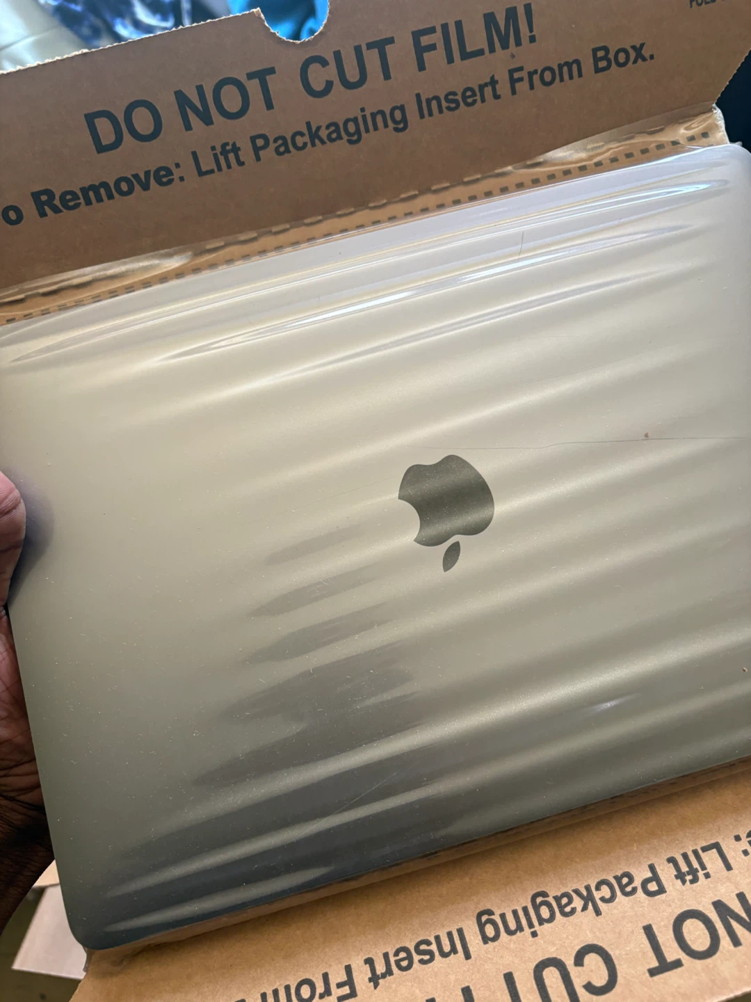 Apple MacBook Pro 13-inch - photo 2