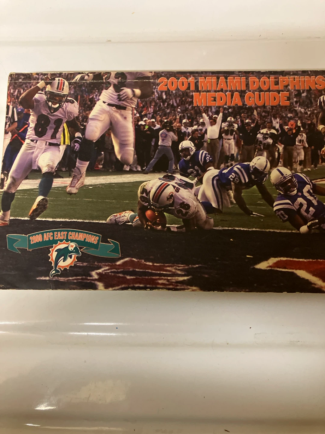 Miami Dolphins Media Guide Collection (2000-2001) - photo 2