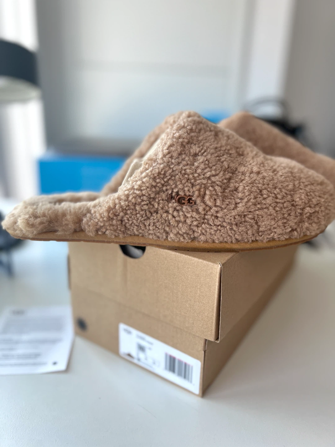 NEW UGG Curled Slippers W10 $65