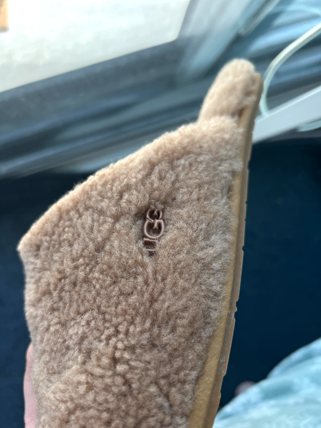 NEW UGG Curled Slippers W10 $65 - photo 2